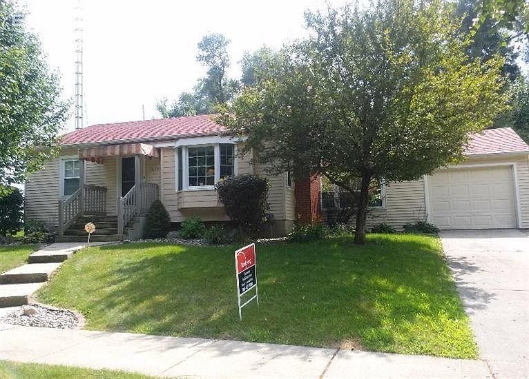 1st image of 3229 Brentwood Dr