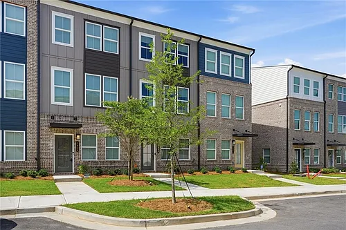 1422 Creekside Cir #211 Photo 1