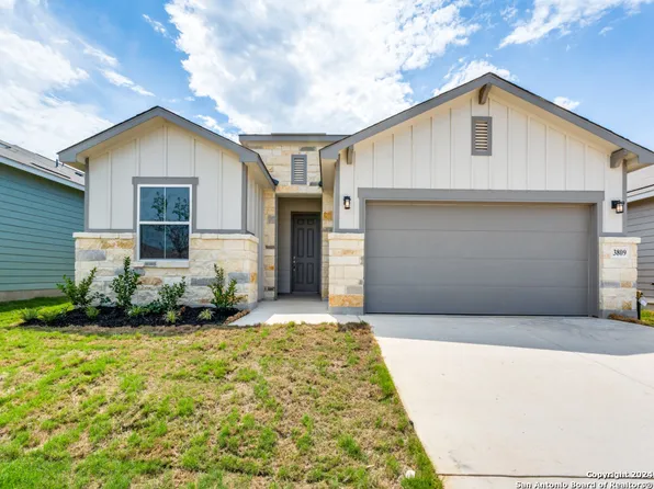 3809 Tripps Place, Seguin, TX 78155