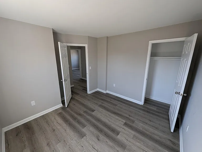5861 Riverside Dr — Photo 14