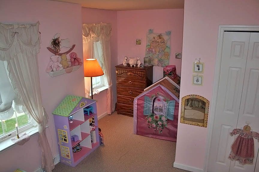 2nd image of 2013 Wood Hall Way
