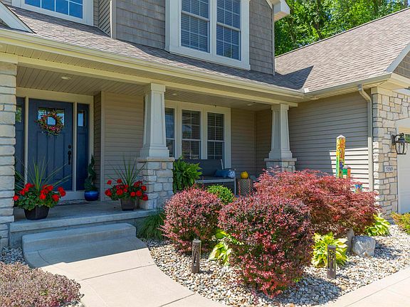 2nd image of 51569 Copper Forest Ln
