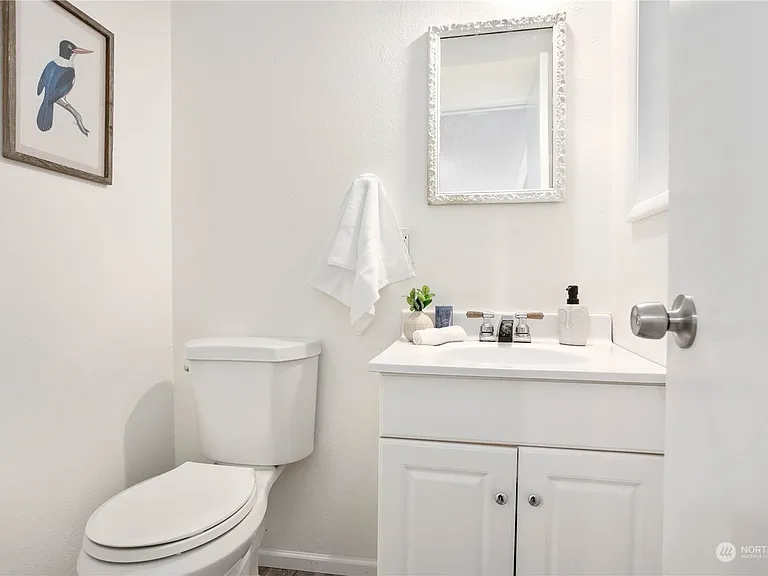 475 Barnes Rd — Photo 13