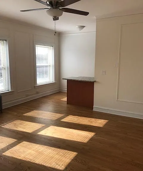 1 Br Living Room
