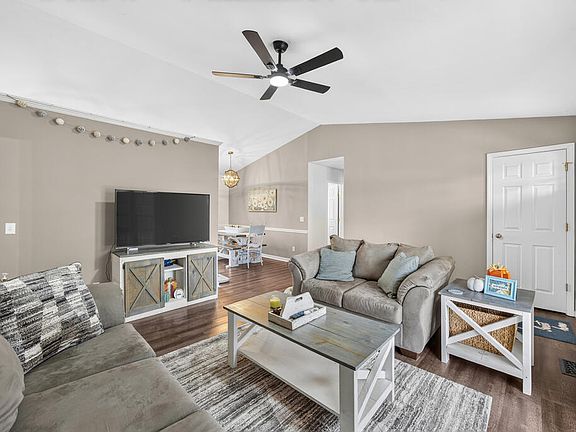 2nd image of 737 Green Valley Cir
