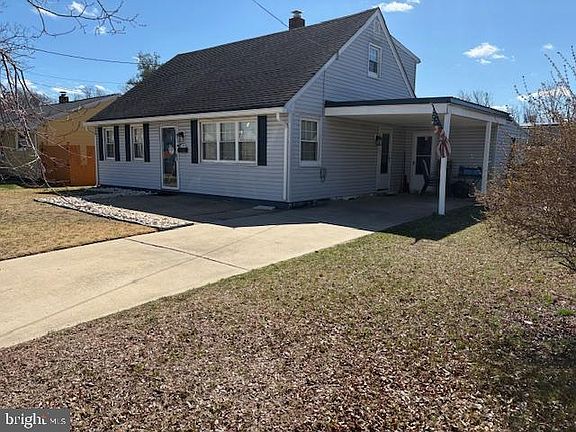 2nd image of 948 Easter Rd