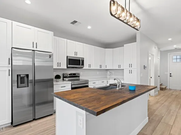 2601 N 27th St #2, Phoenix, AZ 85008
