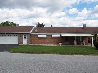 1929 Poplars Rd, York, PA 17408