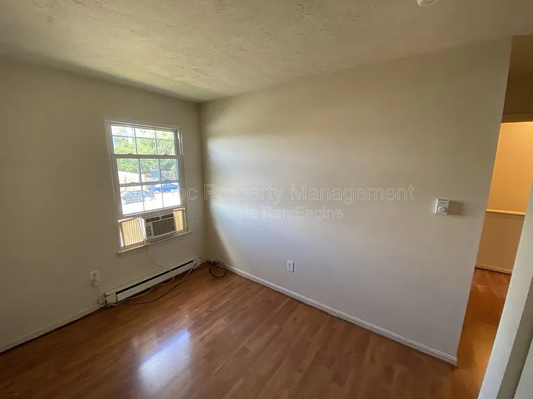 624 Highview Ct — Photo 15