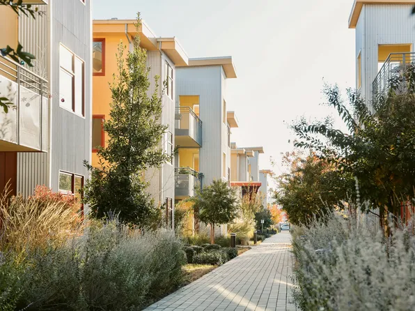 Napa Creek Village, 2614 1st St #206, Napa, CA 94558