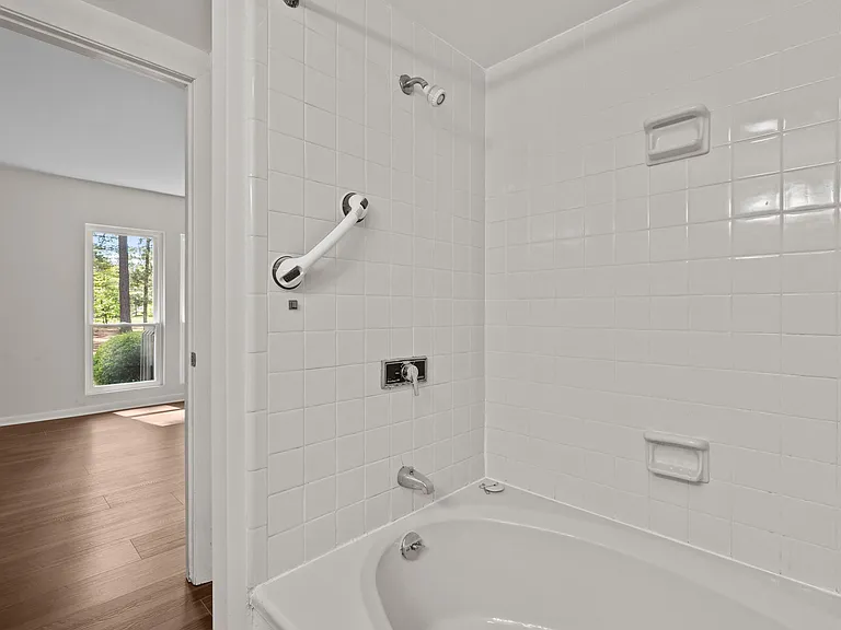 10 Pine Tree Rd #108 — Photo 12