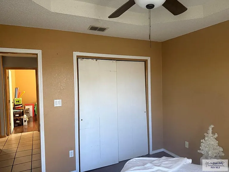 634 Rey Salomon St — Photo 15
