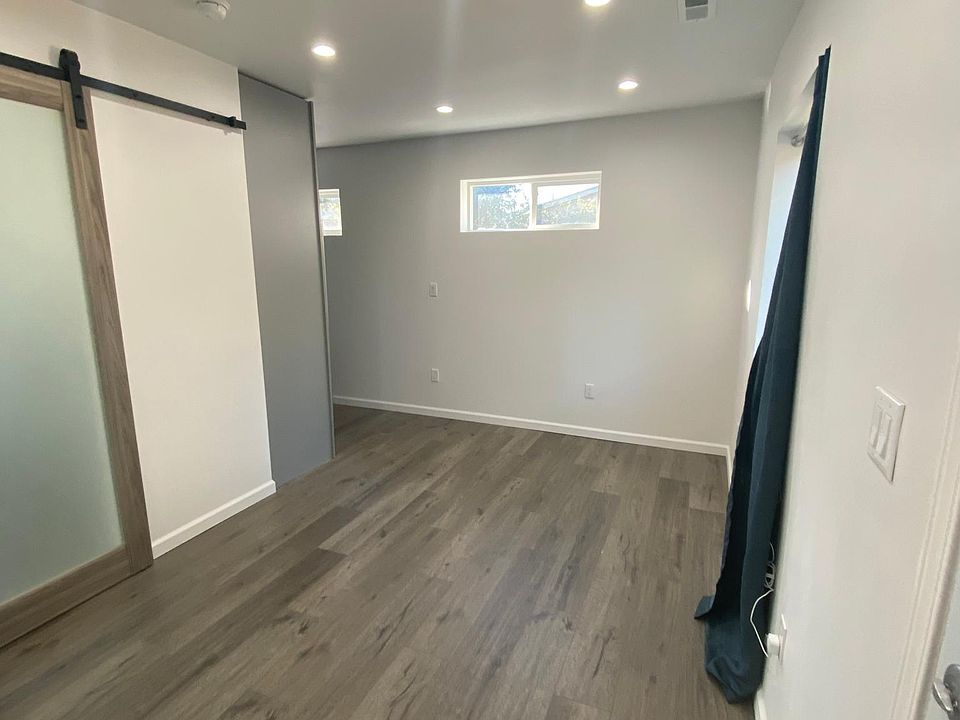 1st image of 119 Franklin Ave