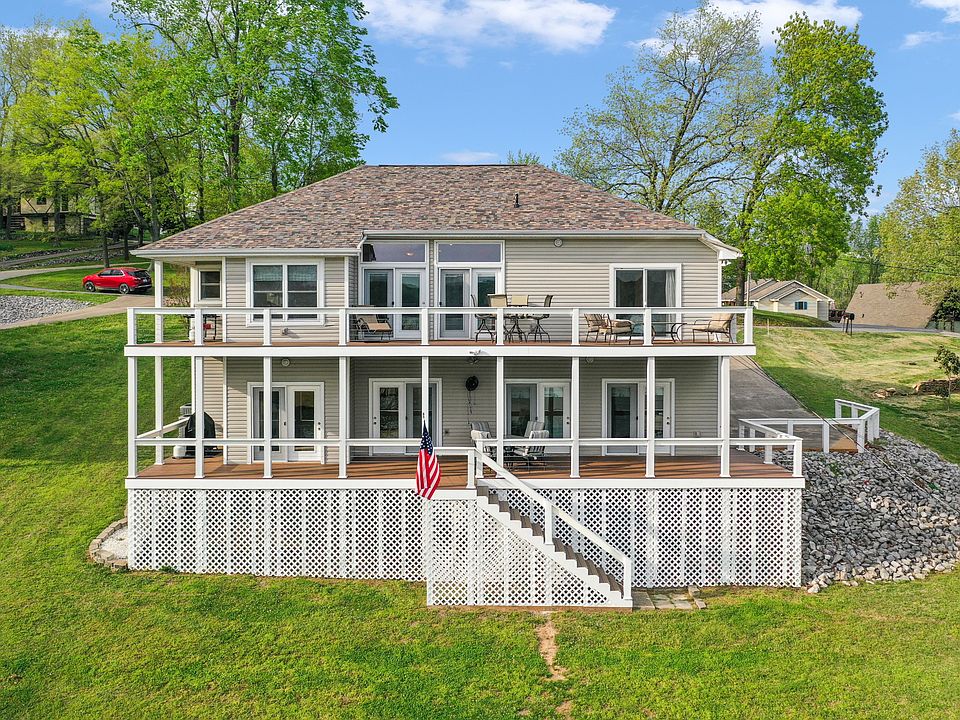 1st image of 179 Bayview Dr