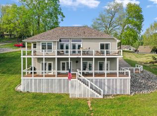 179 Bayview Dr, Eddyville, KY 42038