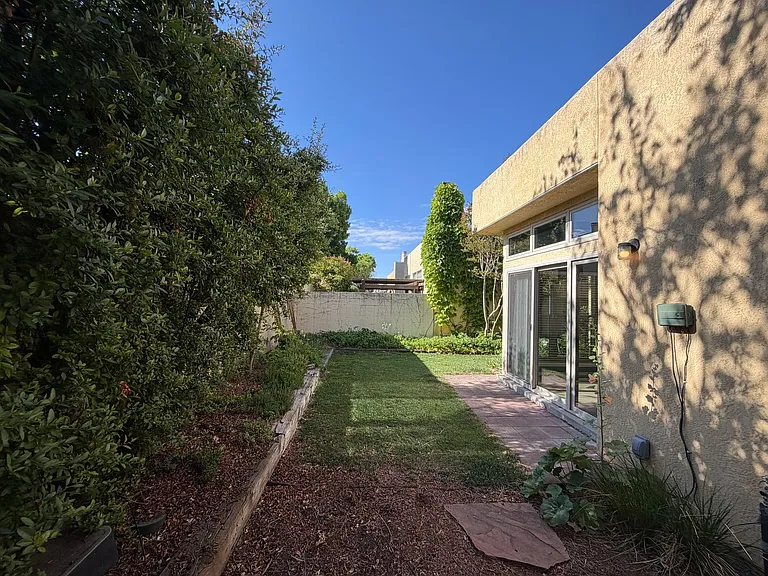 7924 Woodridge Dr NE — Photo 29