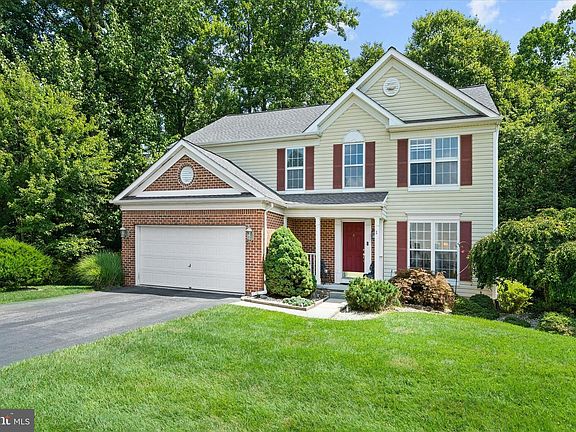 3rd image of 1 Woodland Run Dr