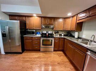 105 Freeman Green Dr APT 2C, Elizabethtown, KY 42701