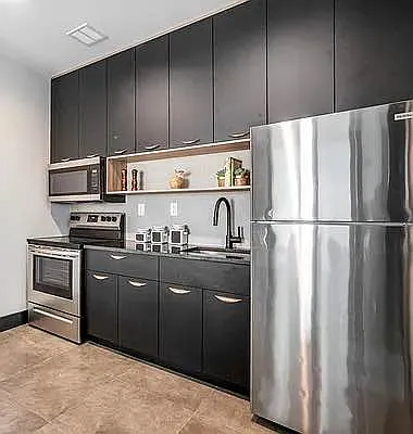 Rented by SpaceReqs LLC | media 8