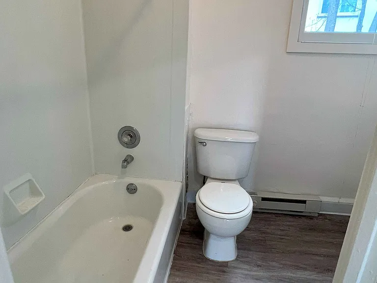 509 Wyckoff Rd #14 — Photo 6