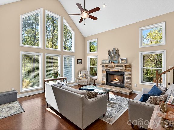 3rd image of 38 Pine Hill Rd