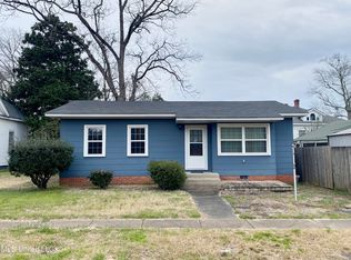 104 N Raymond St, Crystal Springs, MS 39059