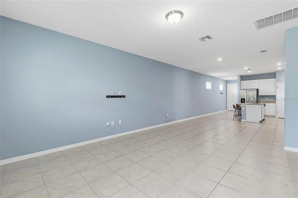 3 bed, 2.0 bath, 1480 sqft, $2,250 — Photo 4