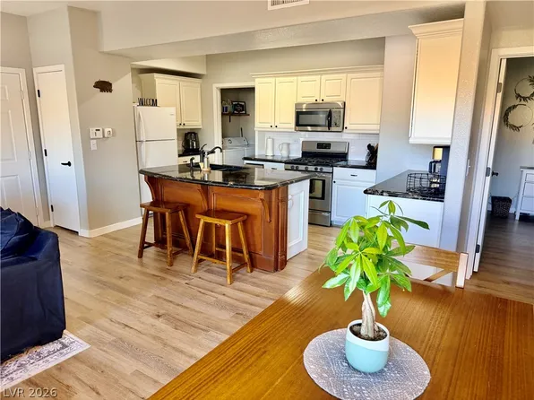 8250 N Grand Canyon Dr Unit 1076, Las Vegas, NV 89166