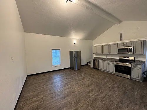 105 Prospect Ave #1 Photo 1