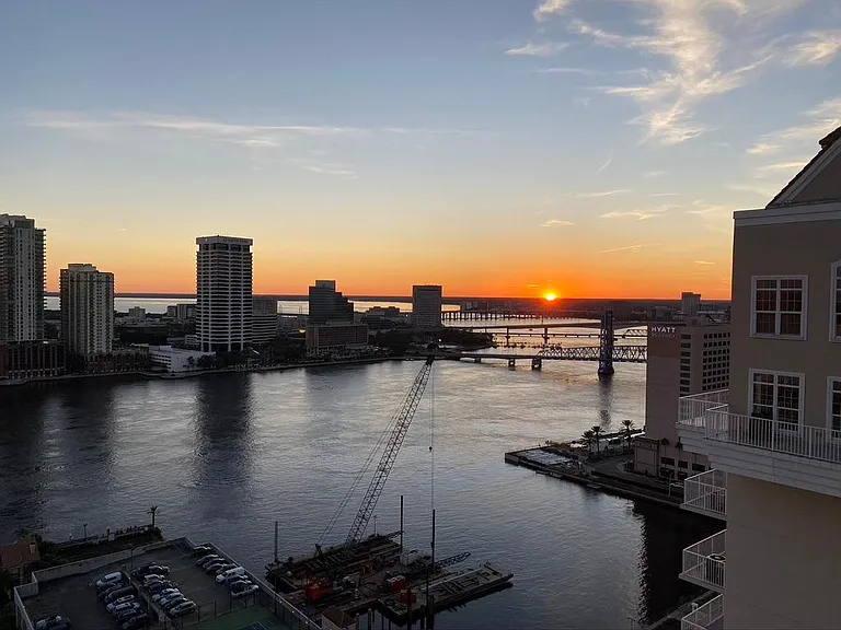 400 E Bay St #Penthouse 4 — Photo 48
