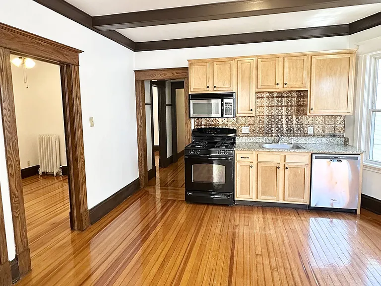 423 Hamilton St #2 — Photo 4
