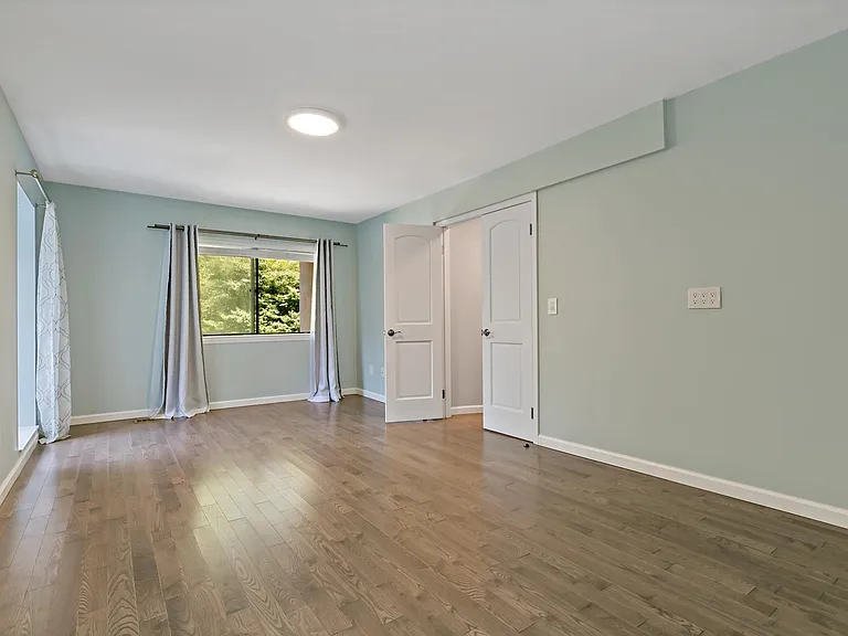 343 N Greeley Ave — Photo 19