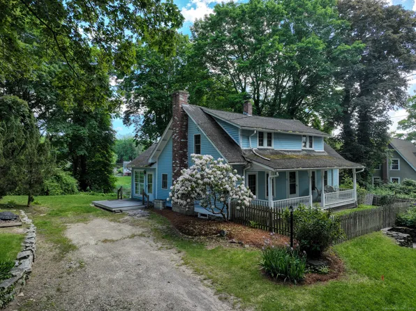 13 Shingle Point Road, Preston, CT 06365