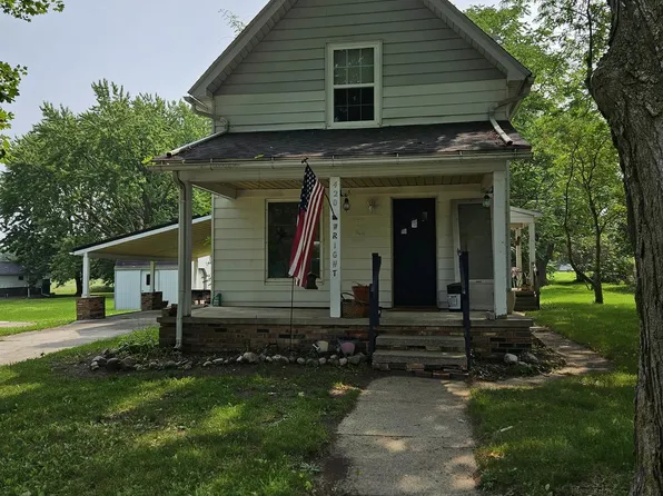 420 Wright St, Breckenridge, MI 48615