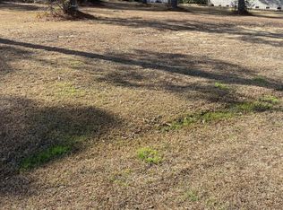 441 S Middleton Dr NW, Calabash, NC 28467