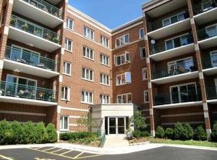 5225 N Riversedge Ter APT 201, Chicago, IL 60630