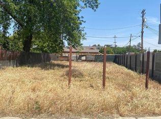 18 East St, Empire, CA 95319