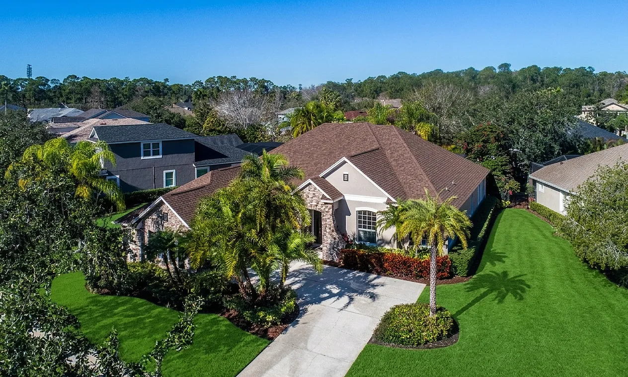 5 bed, 4209 sqft, $6,000 — Photo 1