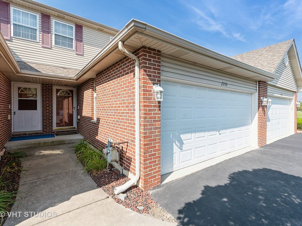 1st image of 2753 Foxwood Dr #2753