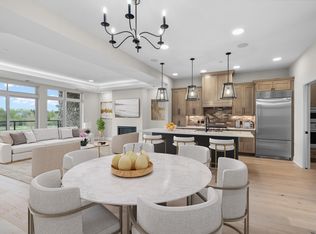 1 Hill Farm Rd #205, Saint Paul, MN 55127