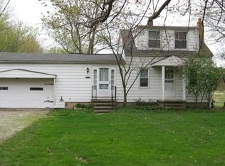 2978 Rockefeller Rd, Willoughby Hills, OH 44092