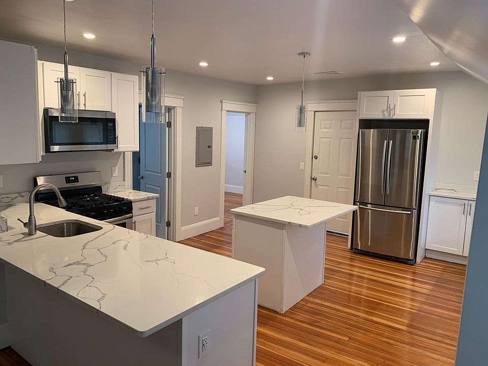 1st image of 220 Cypress St #3