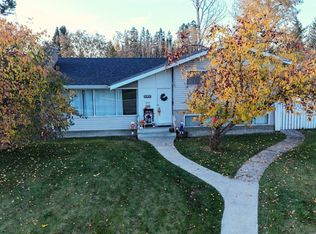 4354 9th Ave, Edson, AB T7E1B4
