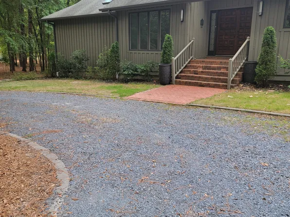 55 Beulah Hill Rd N, Pinehurst, NC 28374