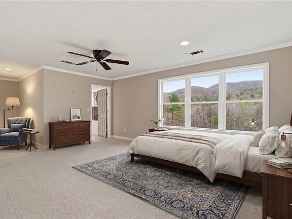 4th image of 209 Falcon Crest Way