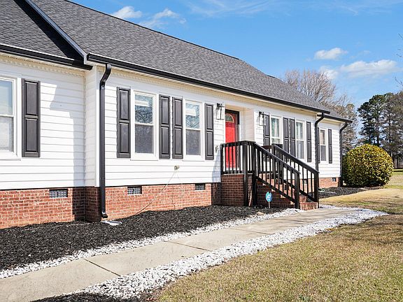 3rd image of 2416 Whitset Pl