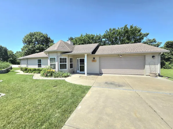 67 Starrville Place, Reeds Spring, MO 65737