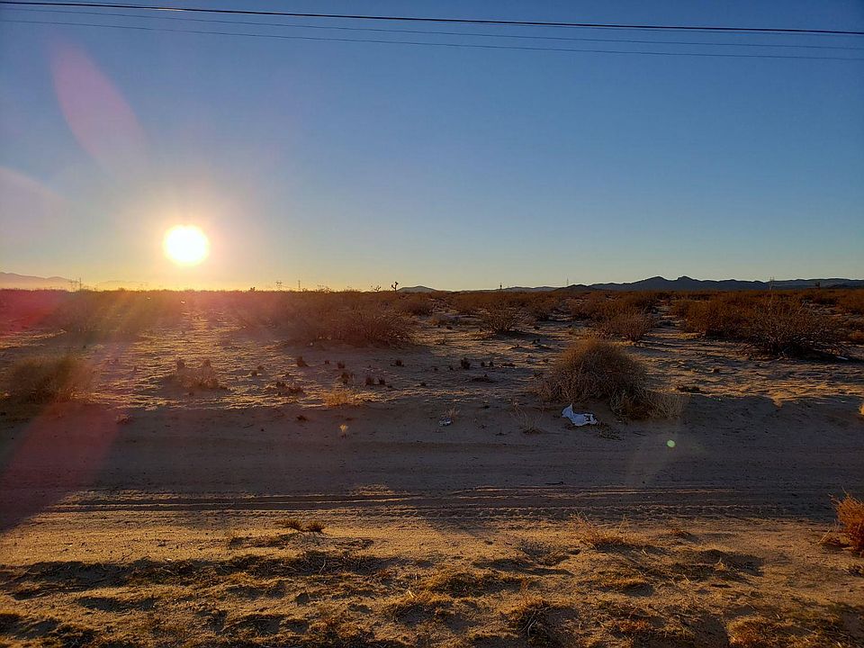 2nd image of Highway 395