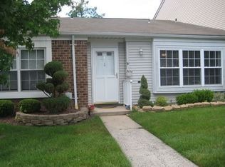 252 Chaucer Ct, Old Bridge, NJ 08857