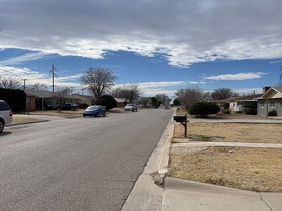 4th image of 1204 Yucca Ave